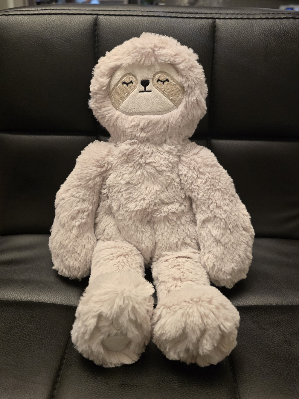 Plush Sloth Stuffed Animal - Soft Light Cream Cuddly Toy